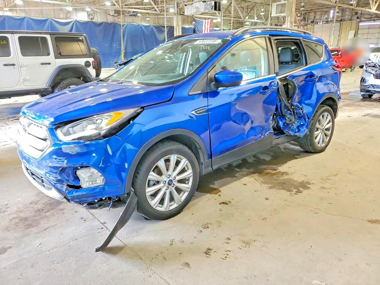 Salvage Ford Escape Image