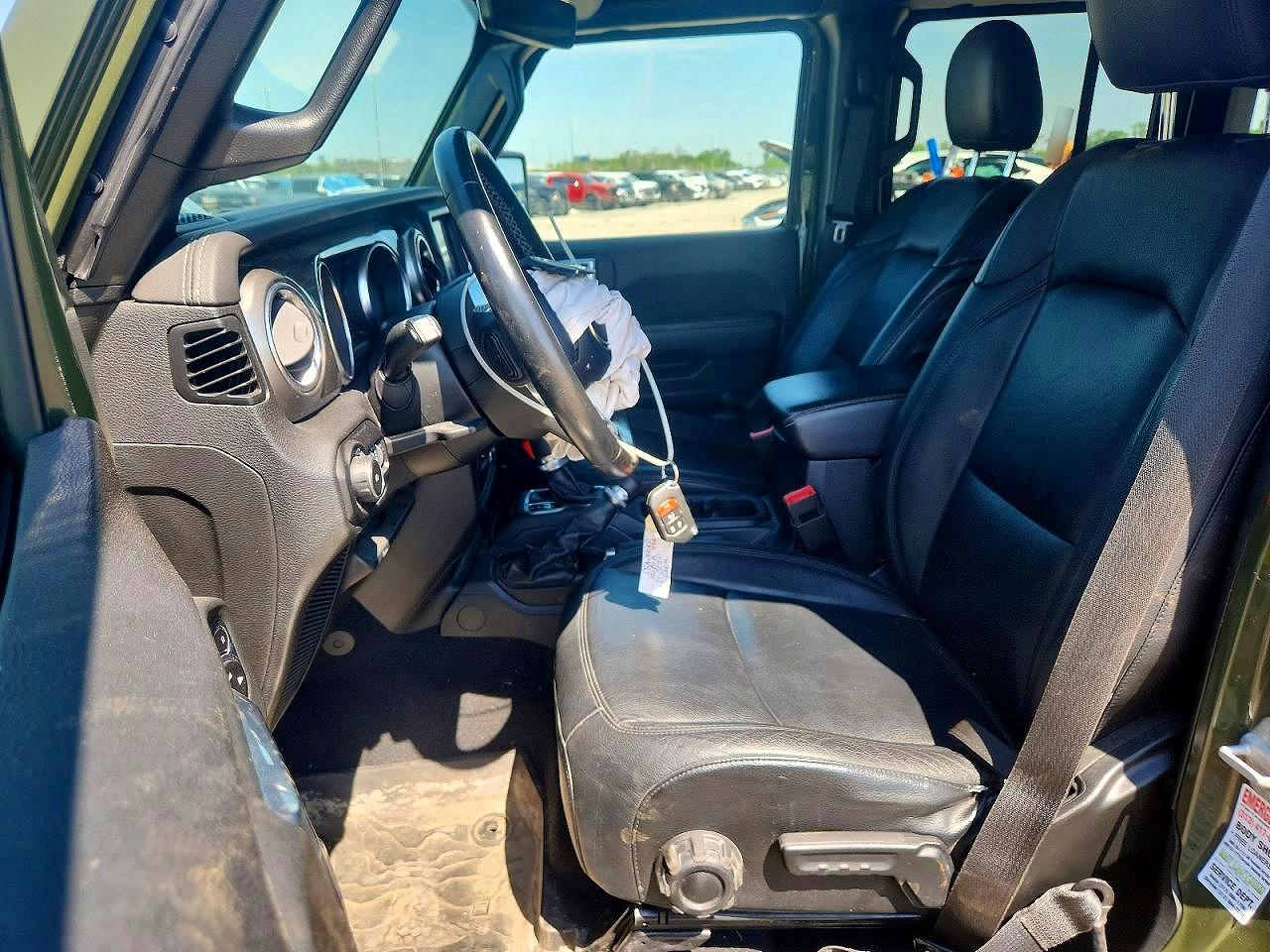 Jeep Wrangler Sahara