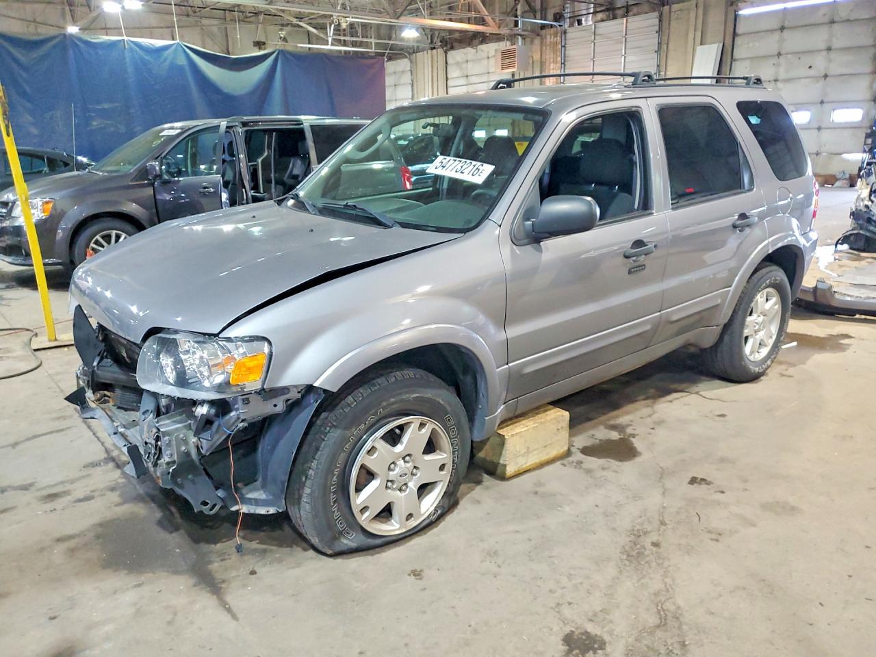 Salvage Ford Escape Image