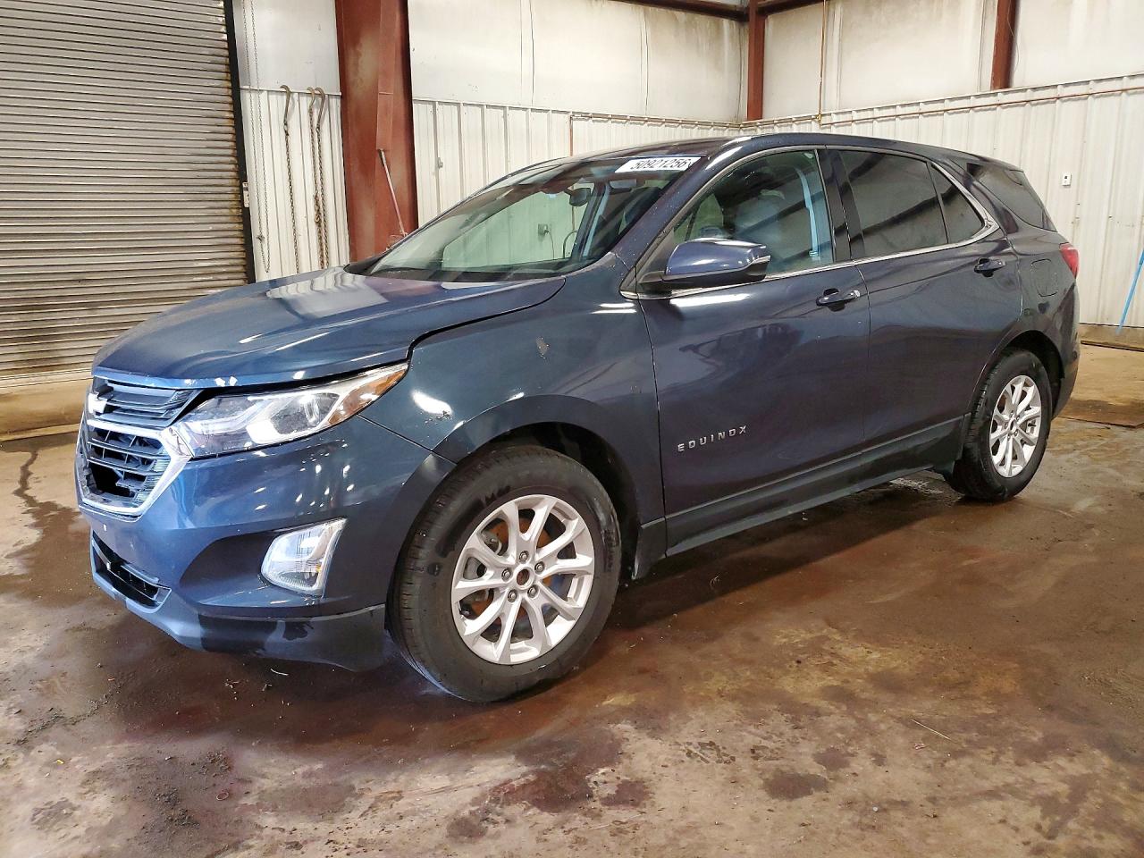 Salvage Chevrolet Equinox Image