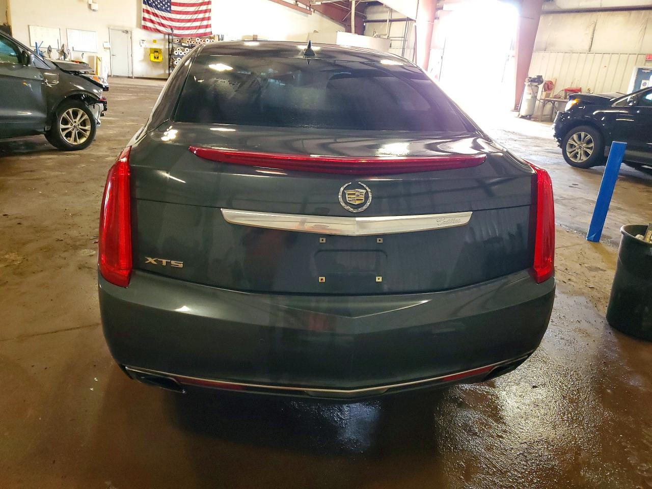 Cadillac XTS Luxury Collection