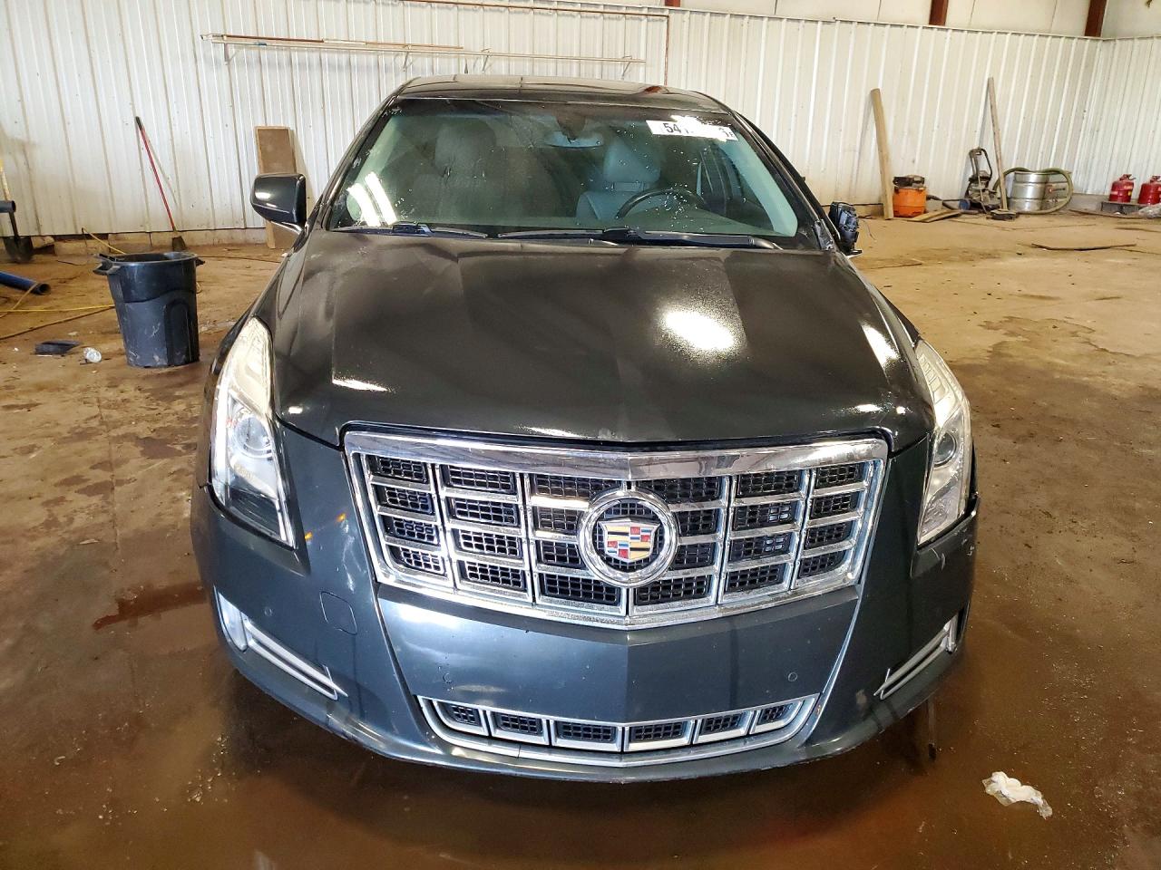 Cadillac XTS Luxury Collection