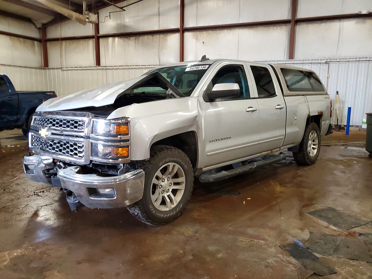 Salvage Chevrolet Silverado Image