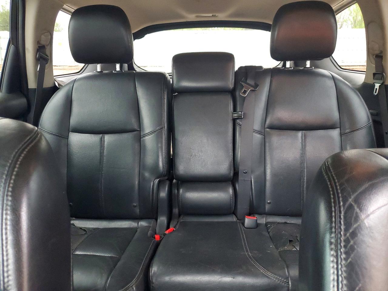 Nissan Pathfinder S