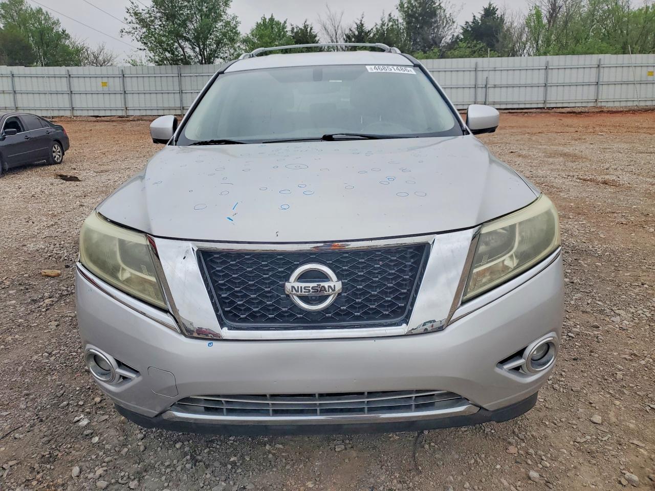 Nissan Pathfinder S