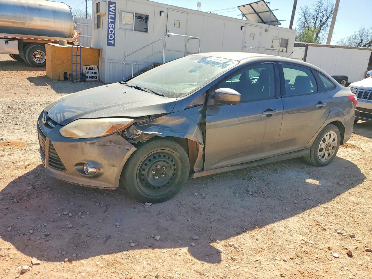 Salvage Ford Focus Image