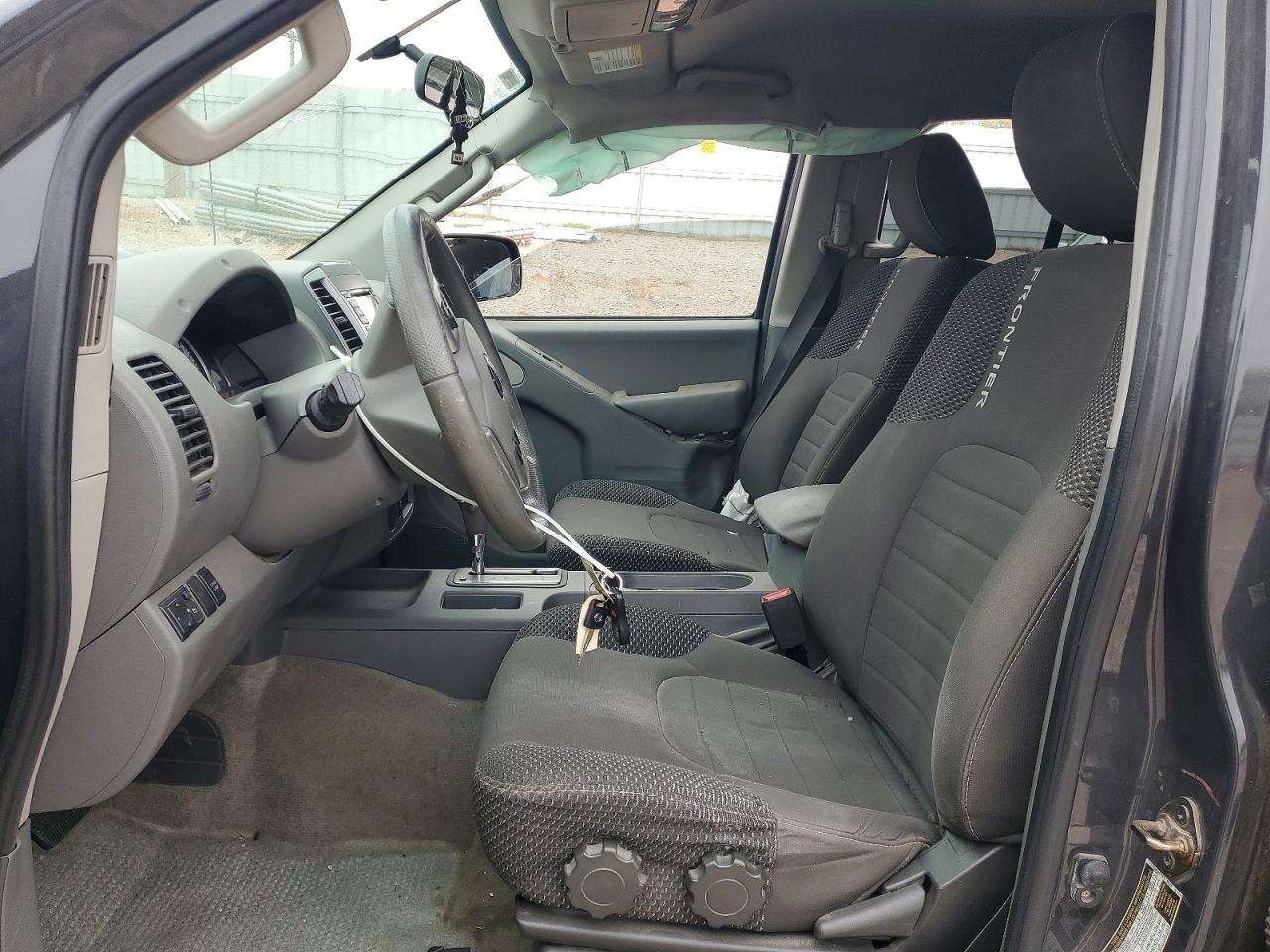 Nissan Frontier Desert Runner
