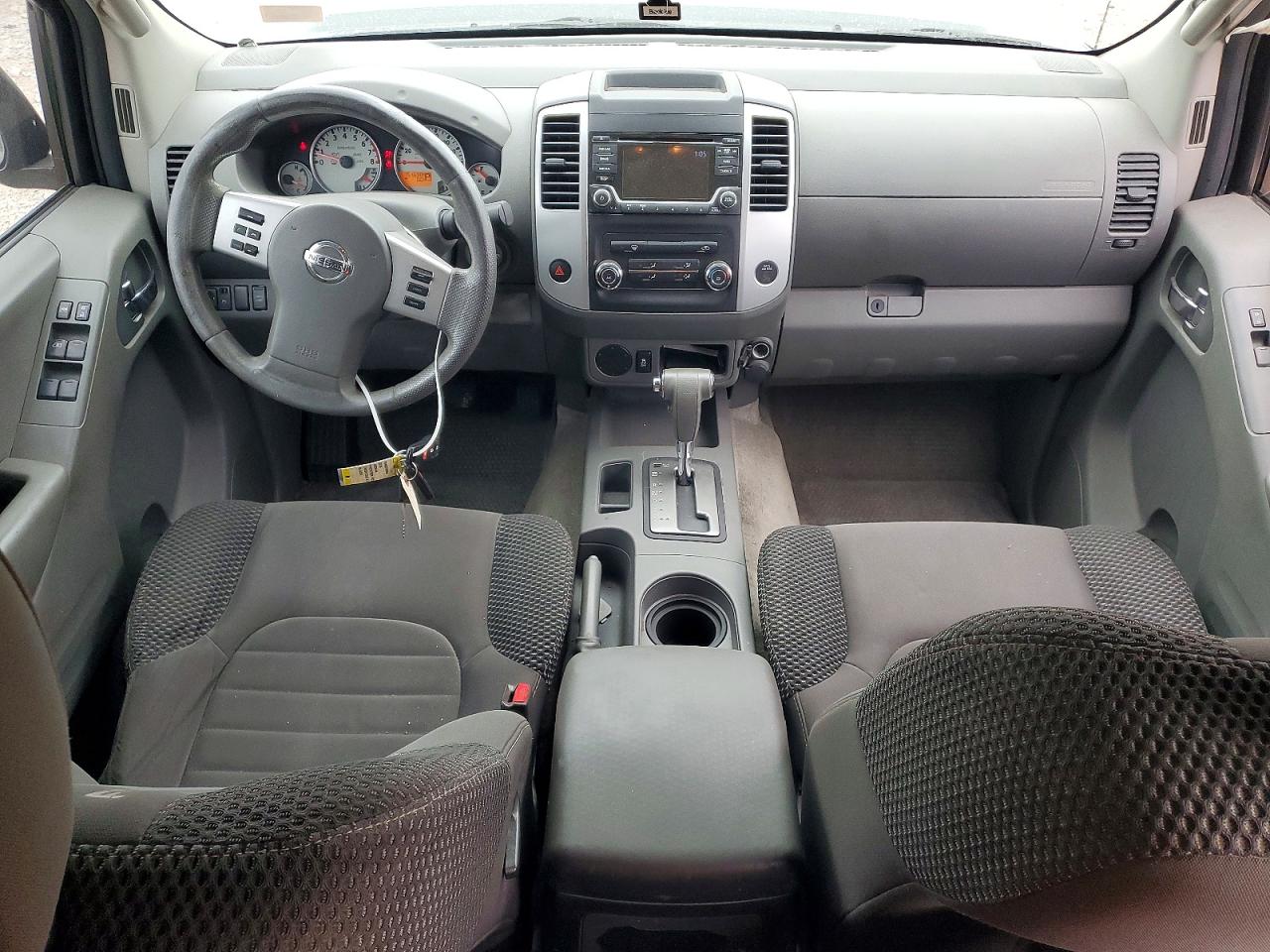 Nissan Frontier Desert Runner