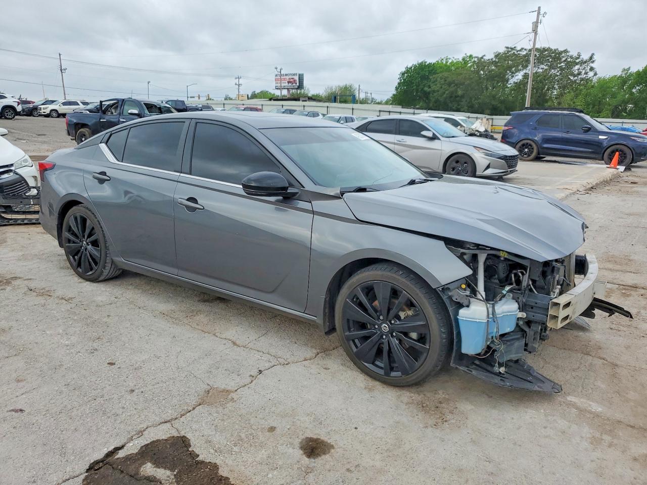 Nissan Altima Sr