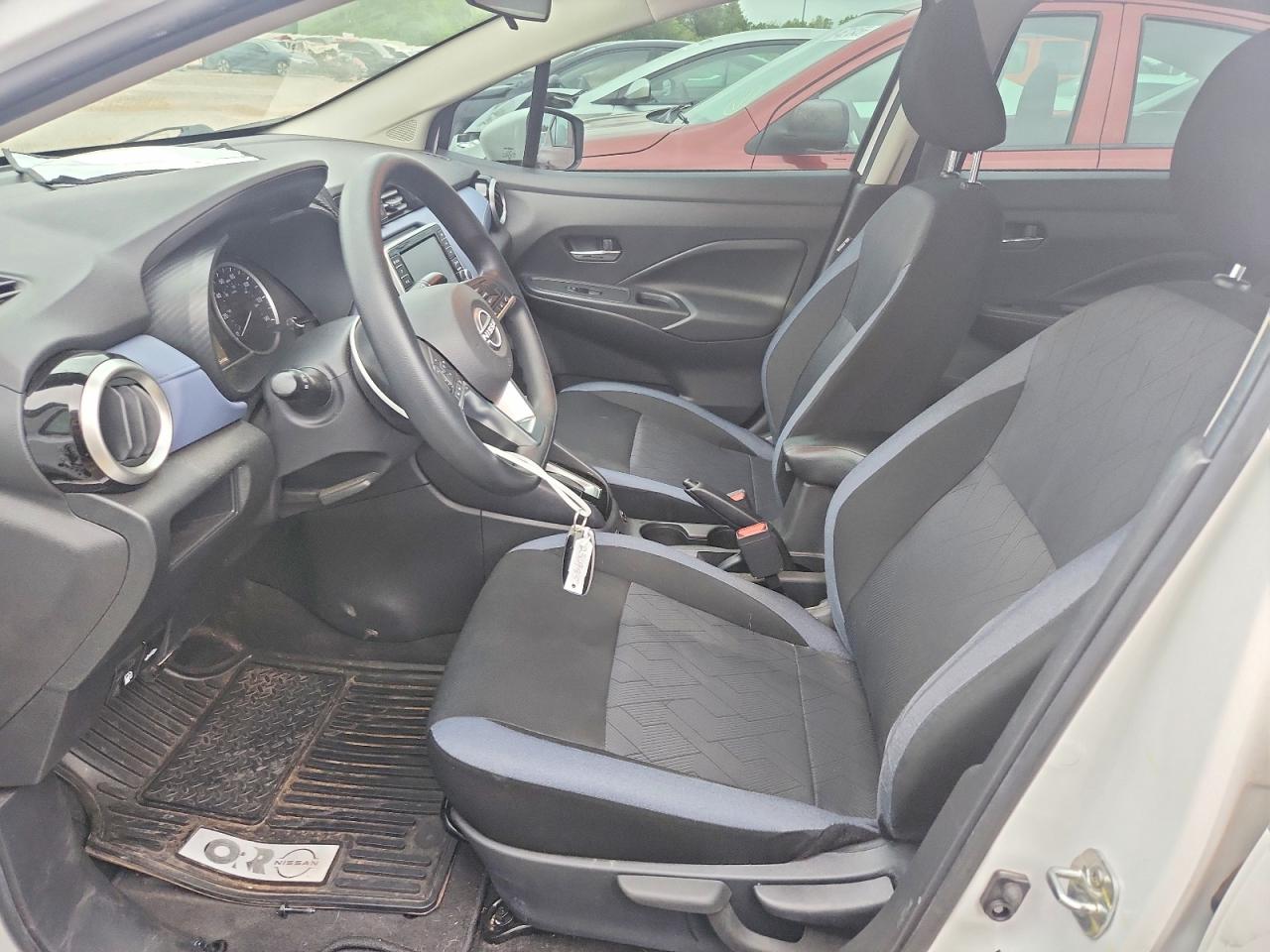 Nissan Versa Sv