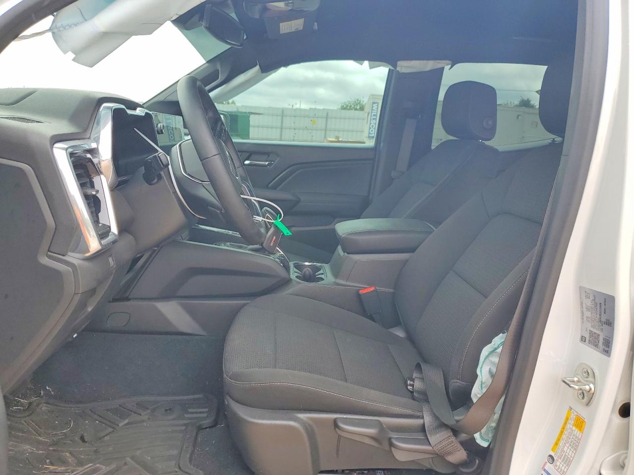 GMC Canyon Elevation