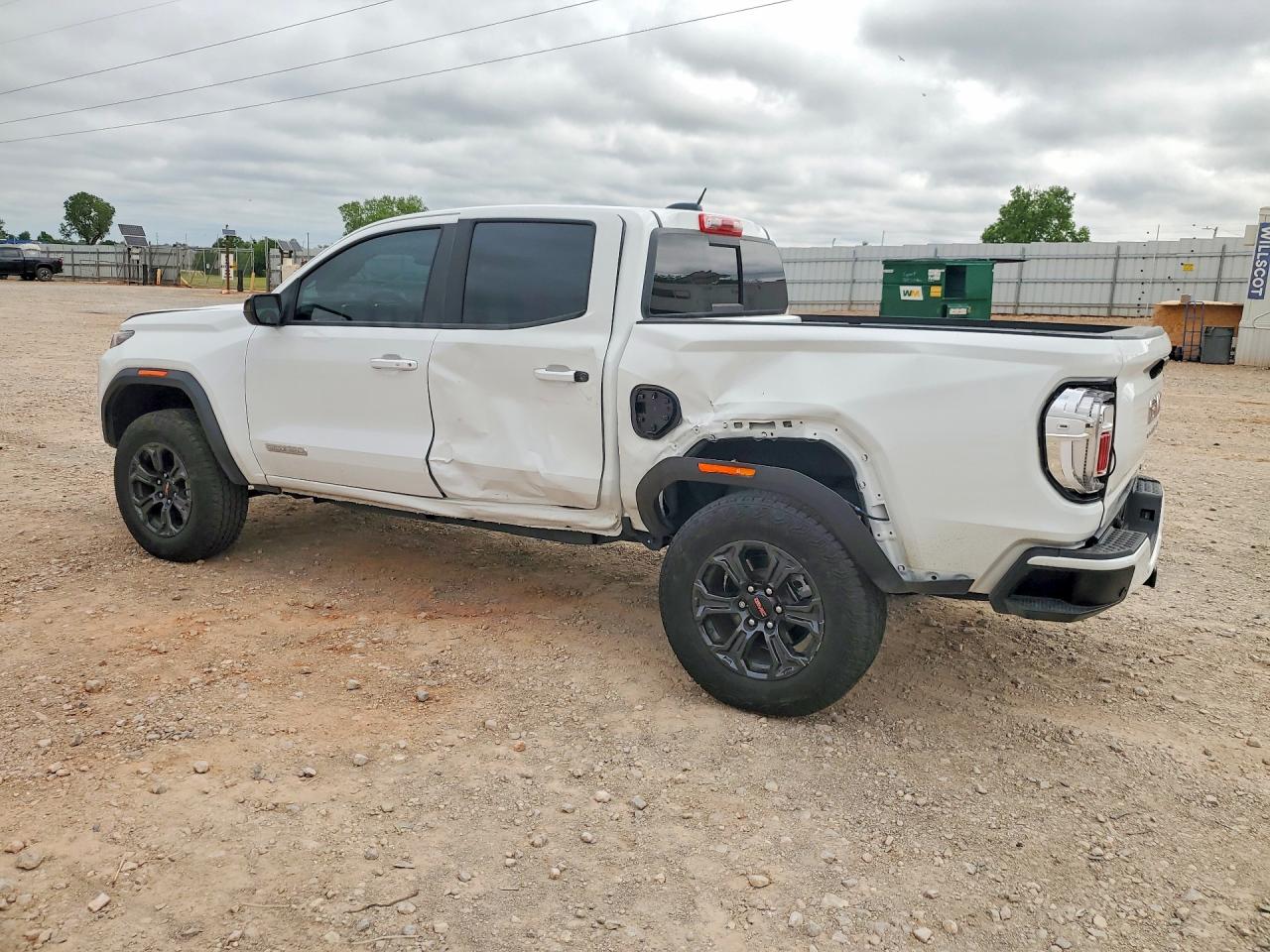 GMC Canyon Elevation