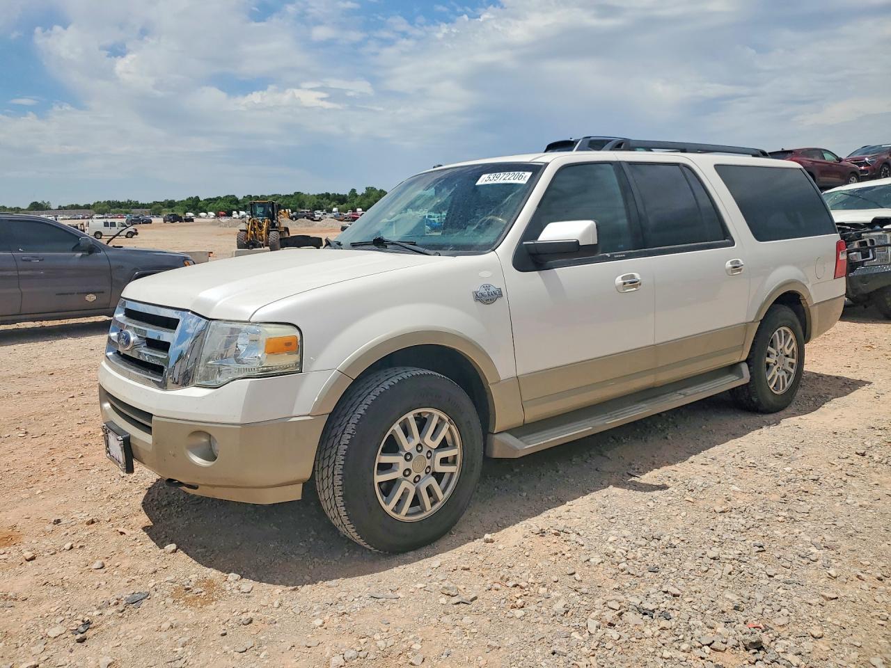 Salvage Ford Expedition Image
