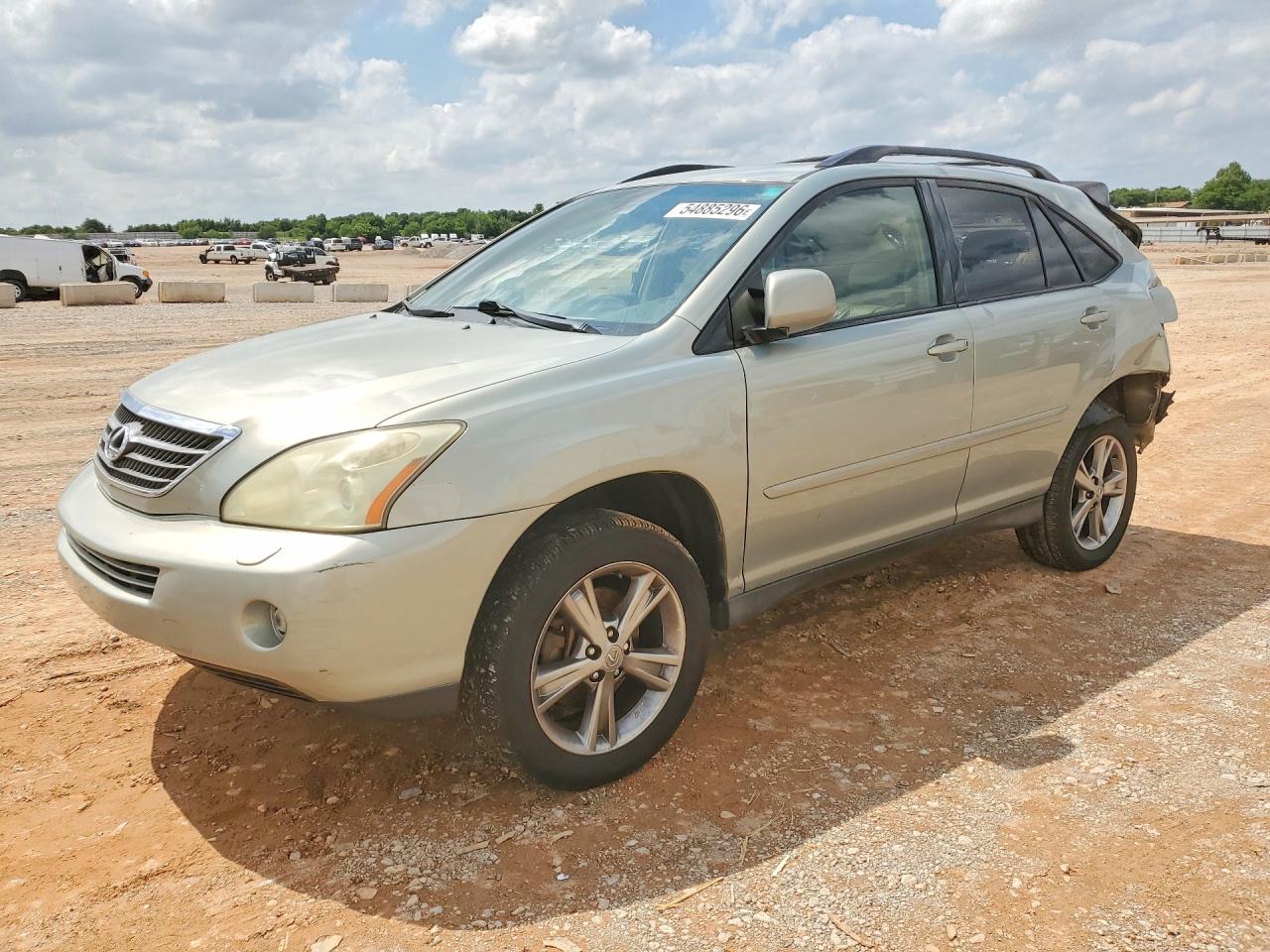 Salvage Lexus RX Image