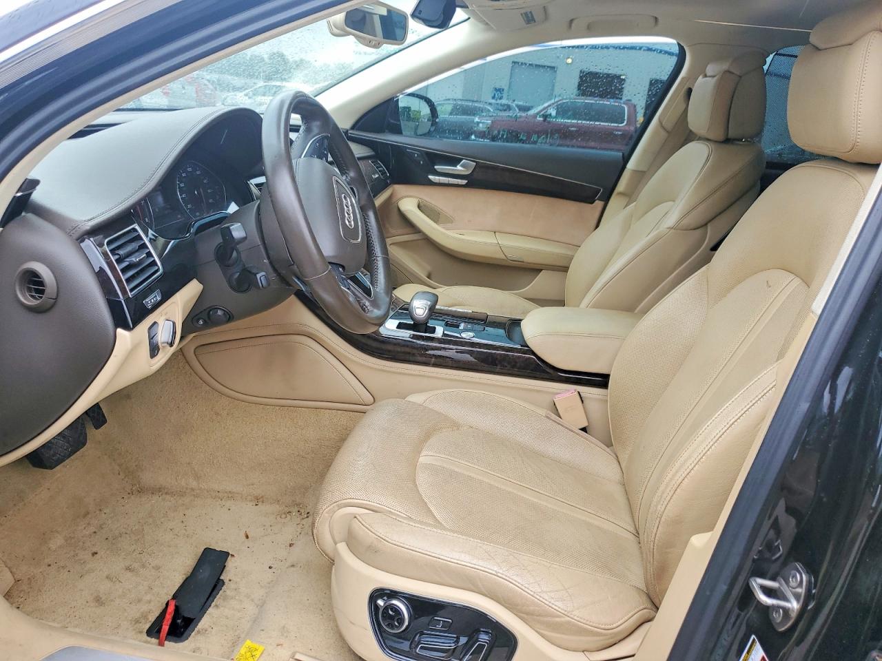 Audi A8 L Quattro