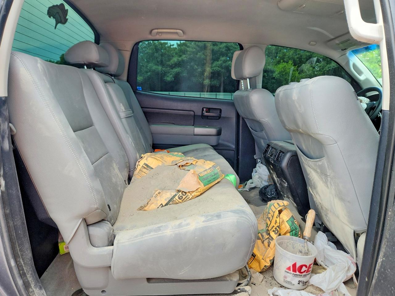 Toyota Tundra Crewmax Sr5
