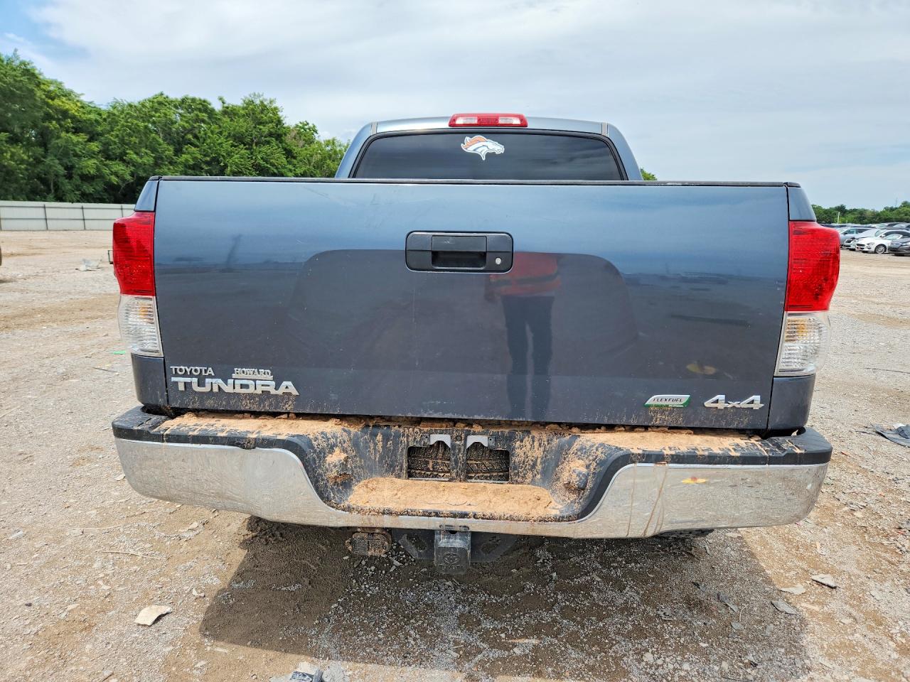 Toyota Tundra Crewmax Sr5