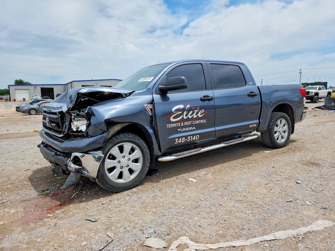 Salvage Toyota Tundra Image
