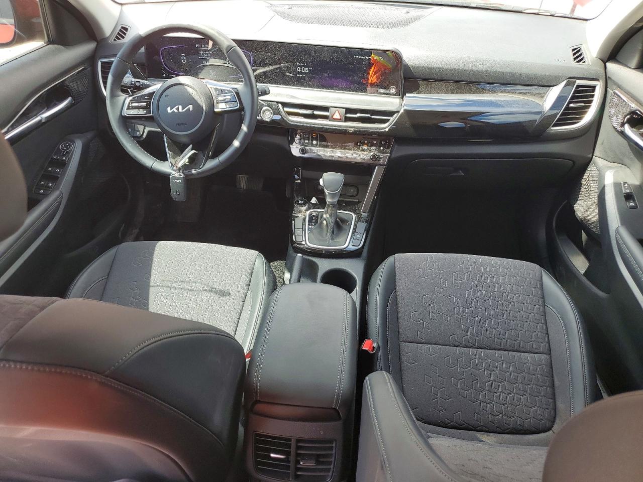 Kia Seltos S