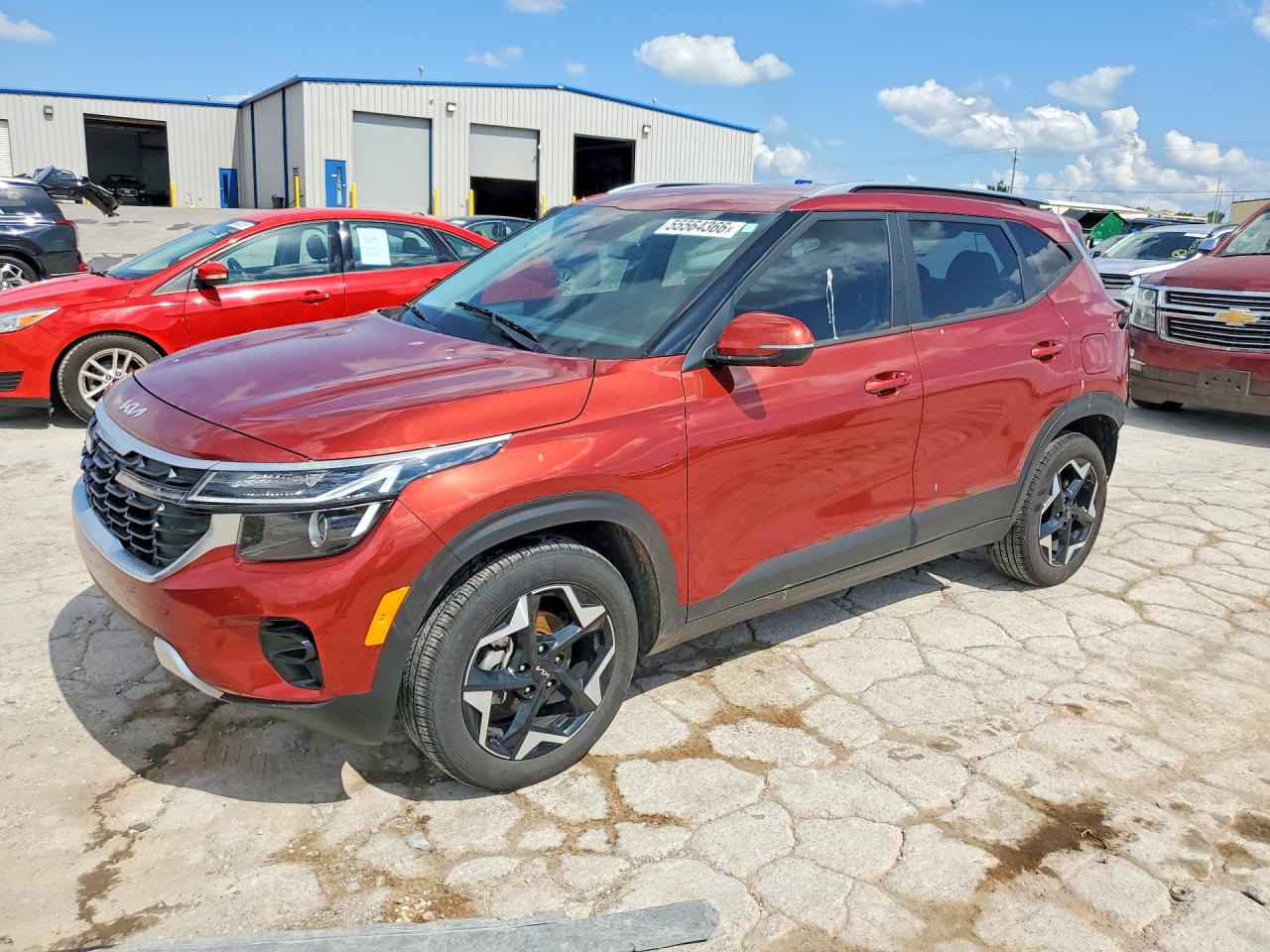Salvage Kia Seltos Image