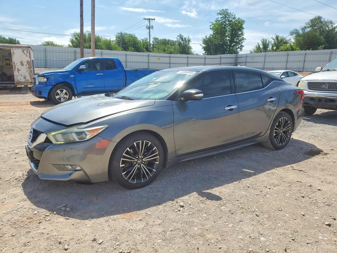 Salvage Nissan Maxima Image