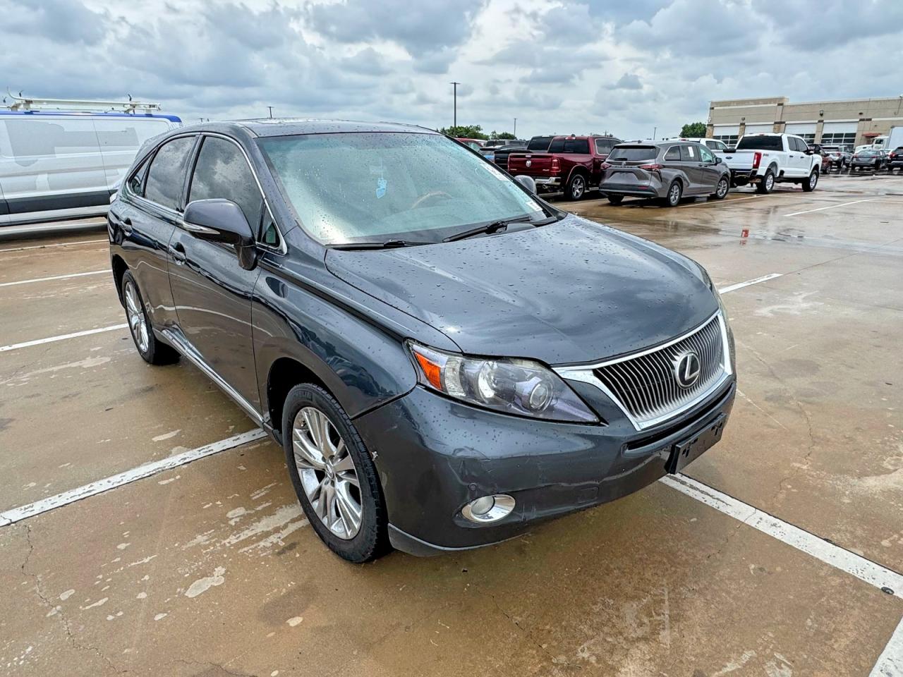 Salvage Lexus RX Image