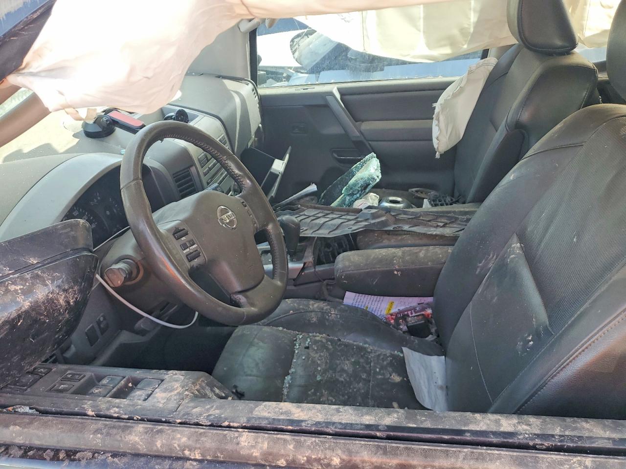 Nissan Armada Se