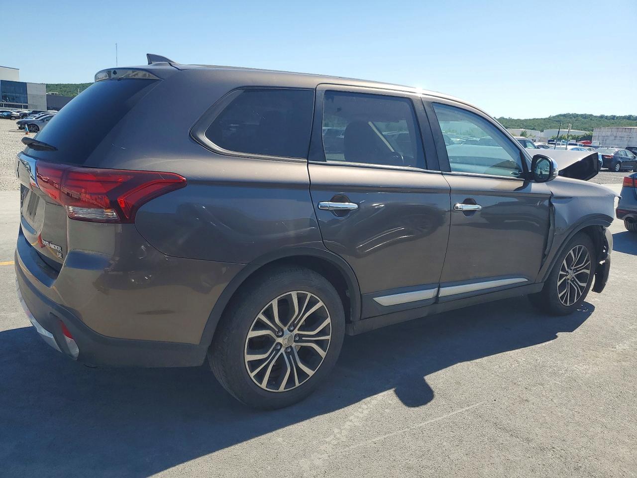 Mitsubishi Outlander Se
