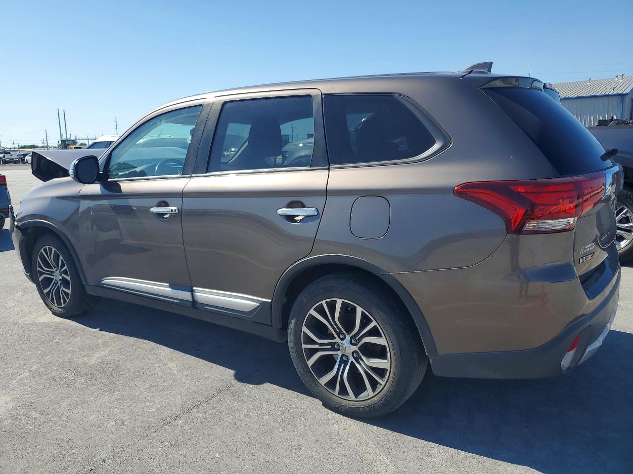 Mitsubishi Outlander Se