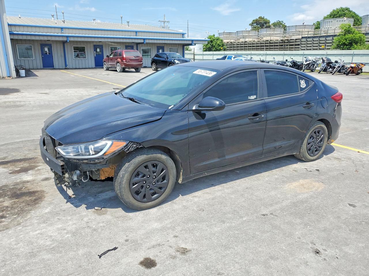 Salvage Hyundai ELANTRA Image