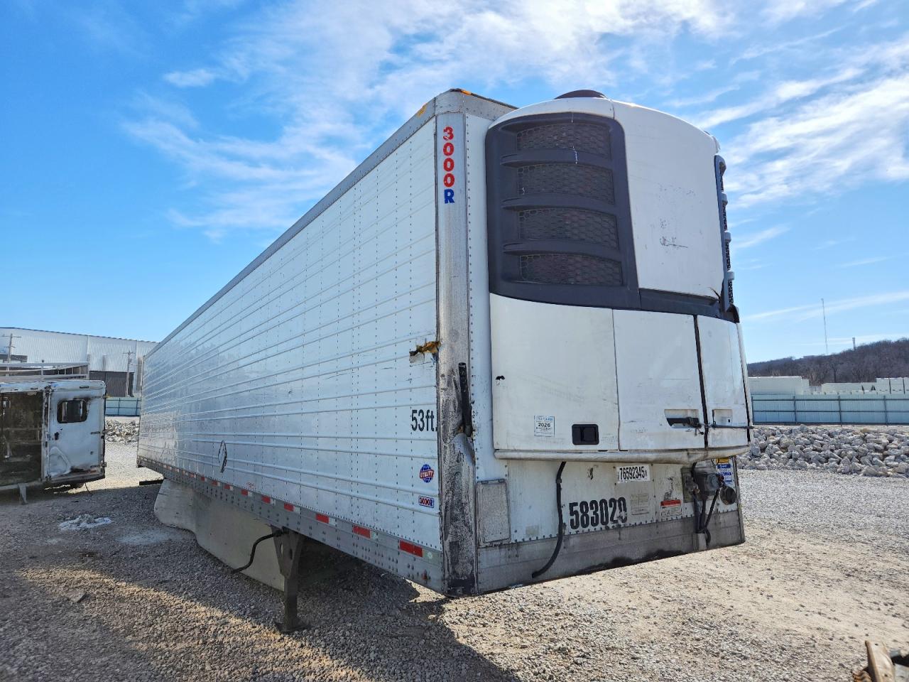 Salvage Utility Dry Freight Trailer Image