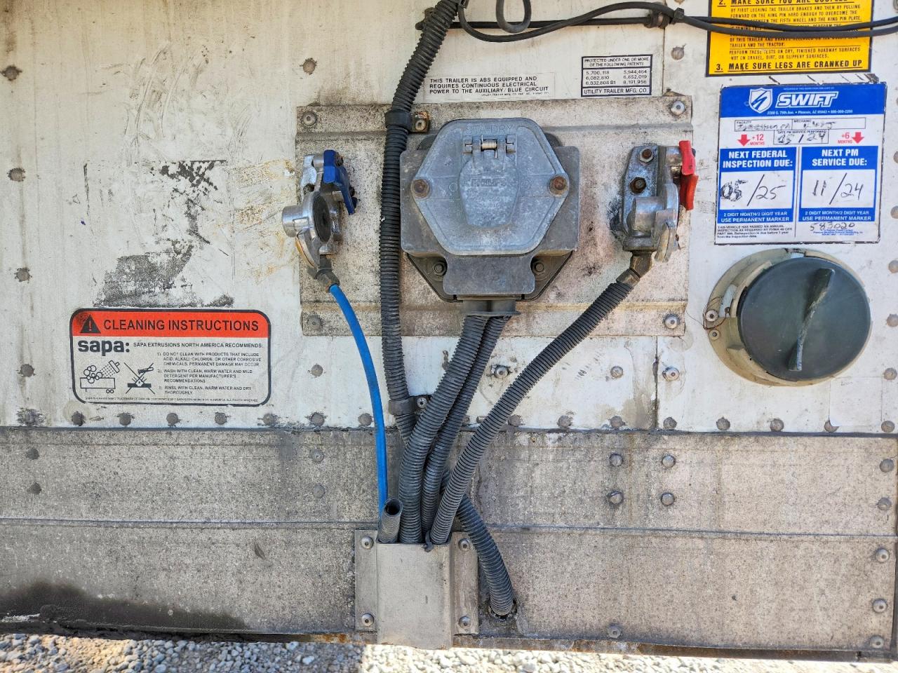 Utility Dry Freight Trailer