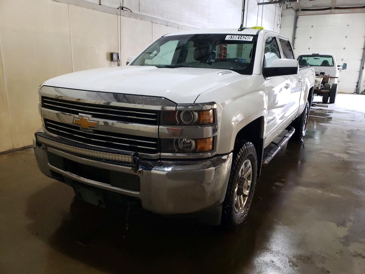 Salvage Chevrolet Silverado Image