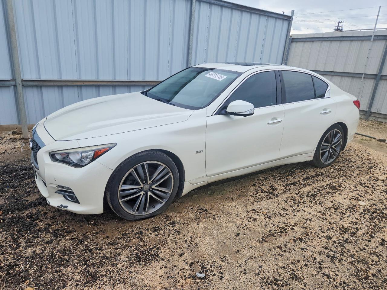 Salvage INFINITI Q50 Image