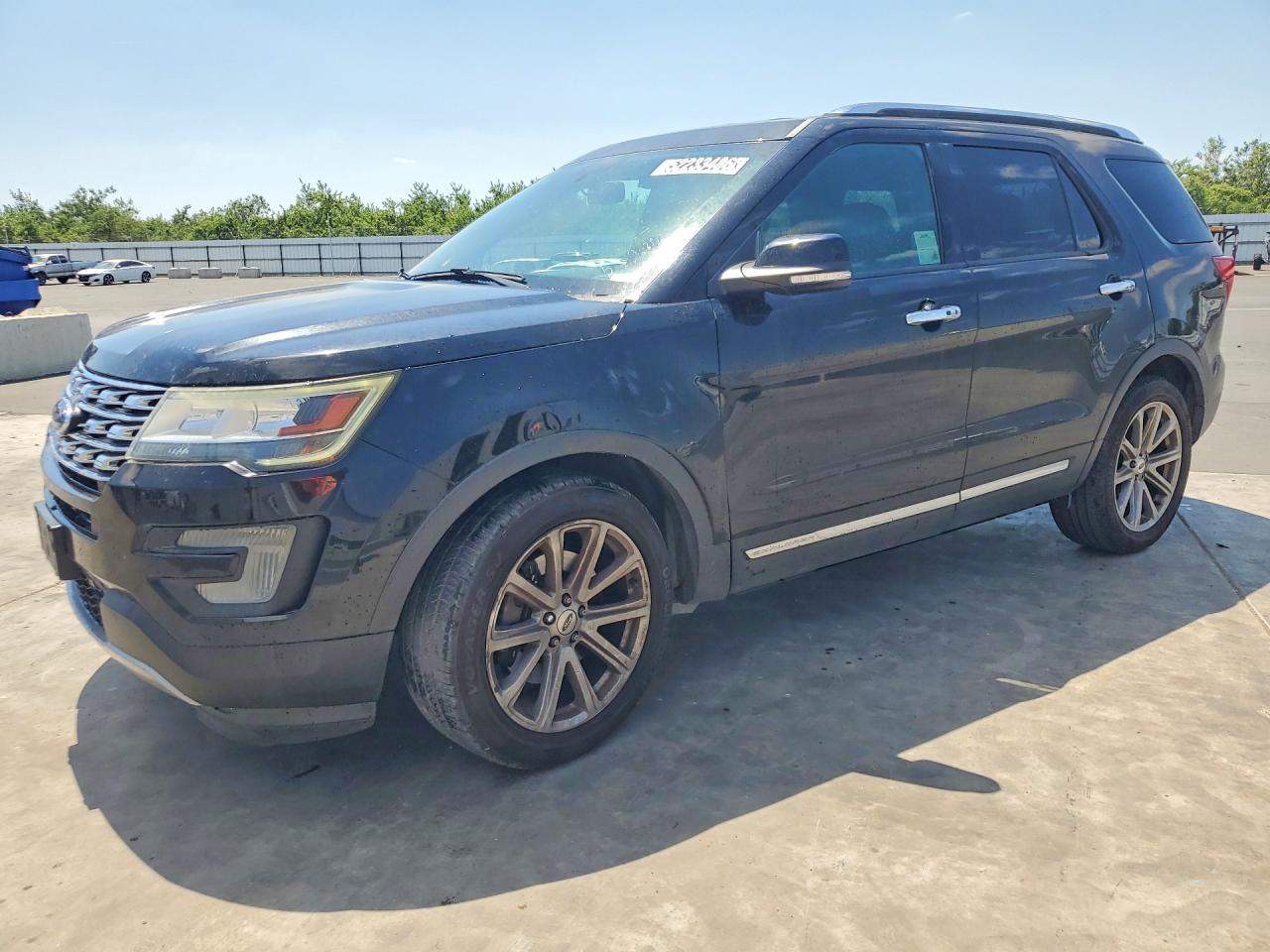 Salvage Ford Explorer Image