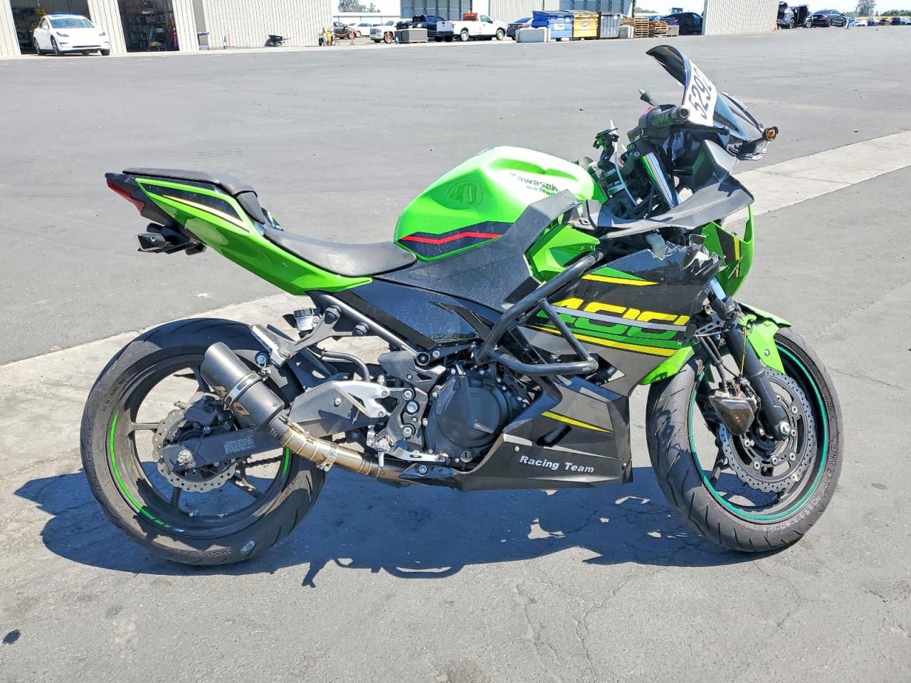 Salvage Kawasaki Ex400 Image