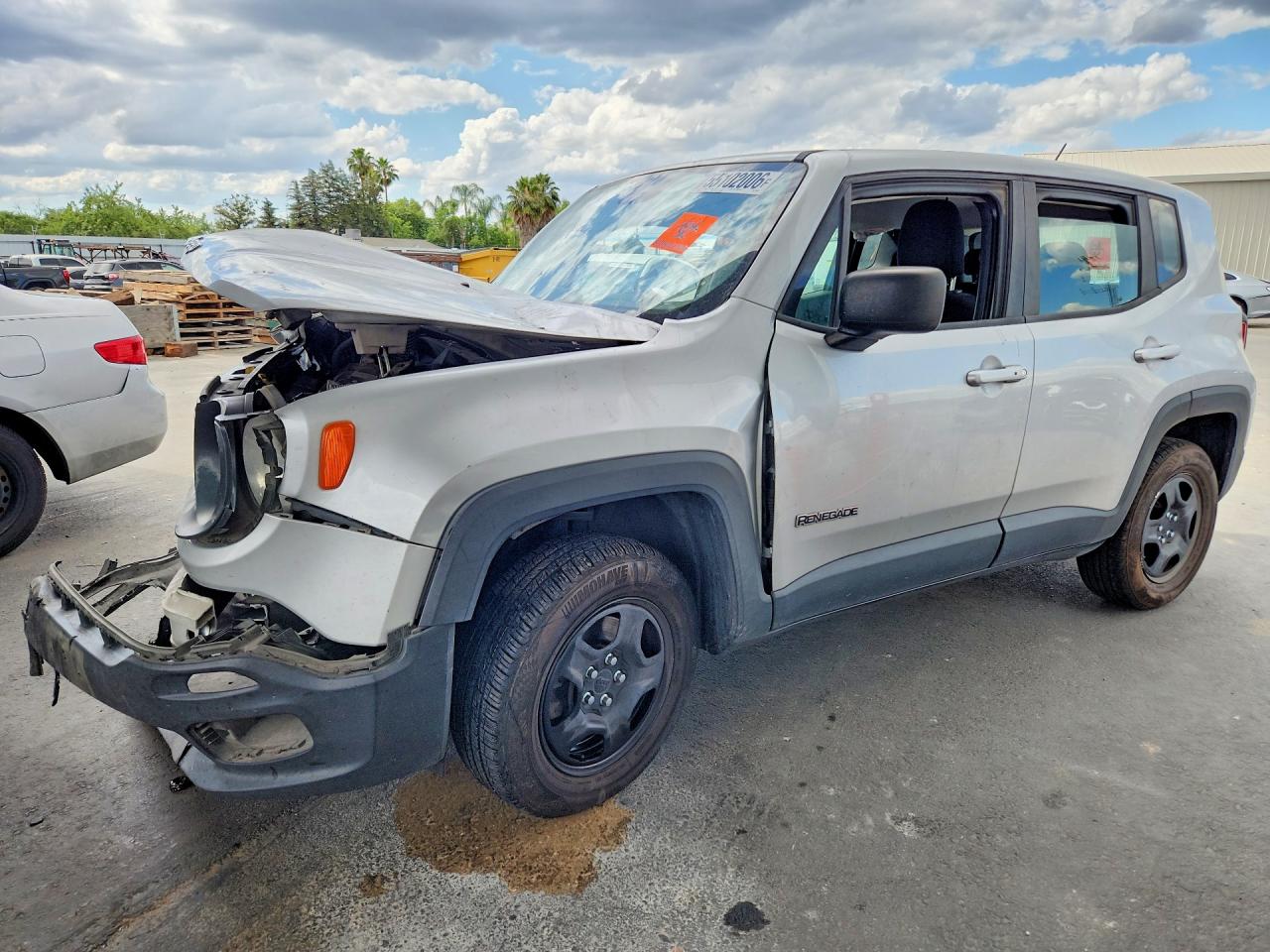 Salvage Jeep Renegade Image
