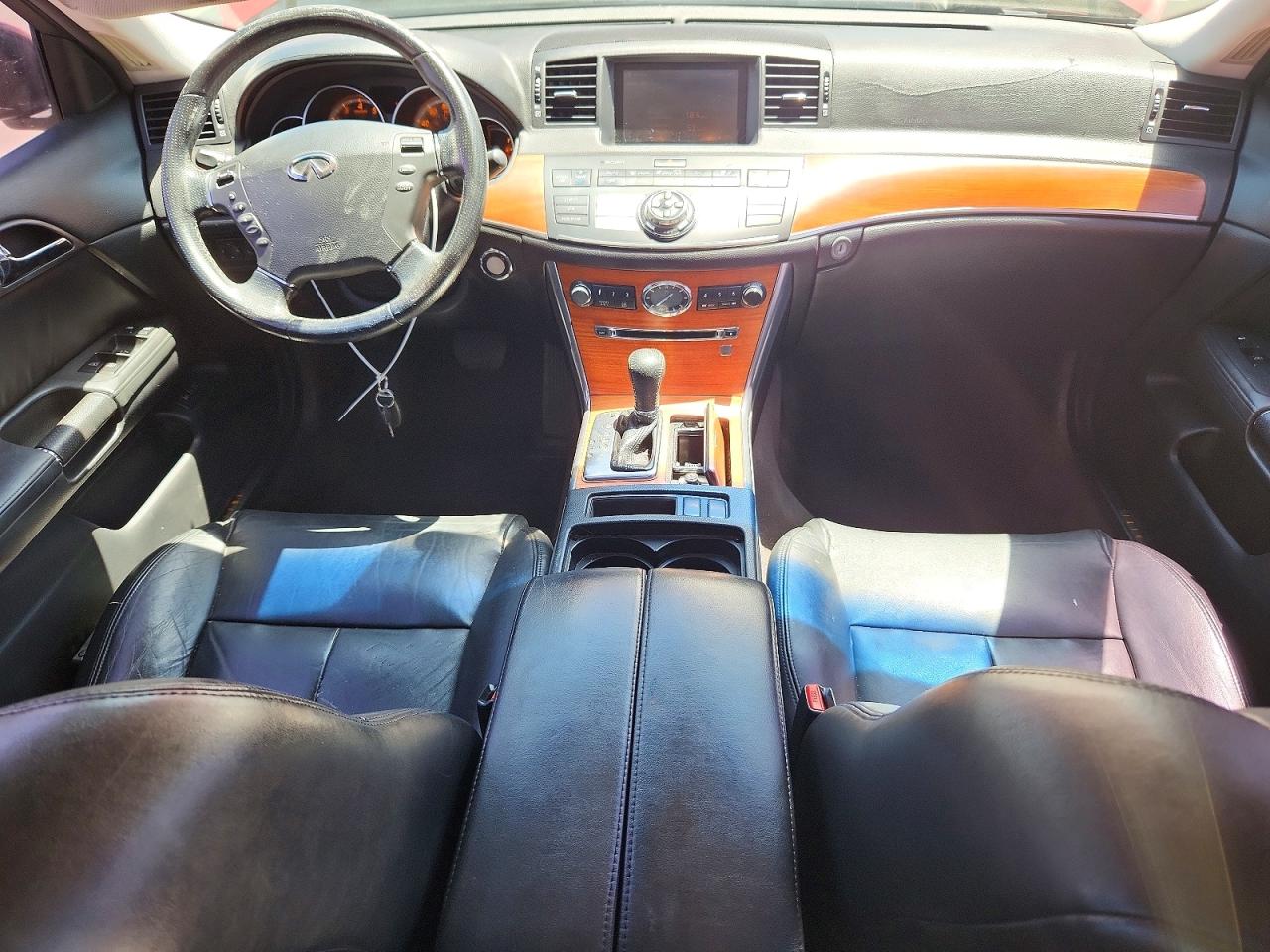 INFINITI M35 Base