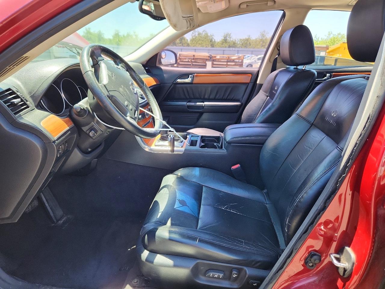 INFINITI M35 Base