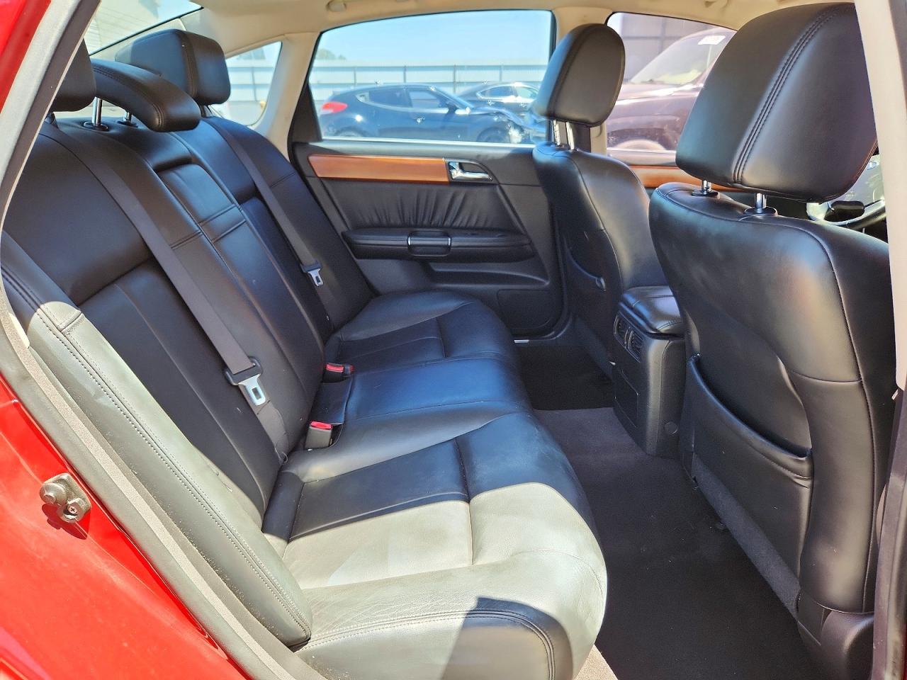 INFINITI M35 Base