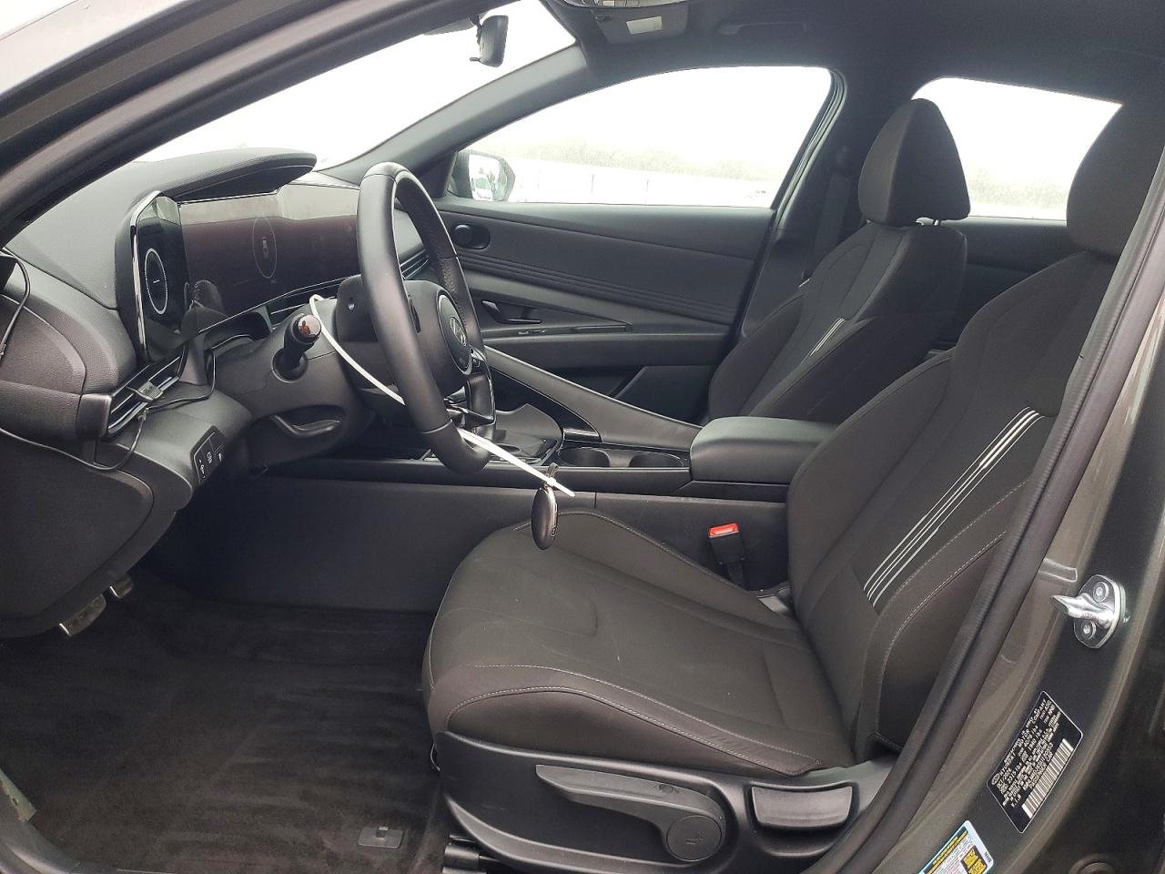 Hyundai ELANTRA Blue