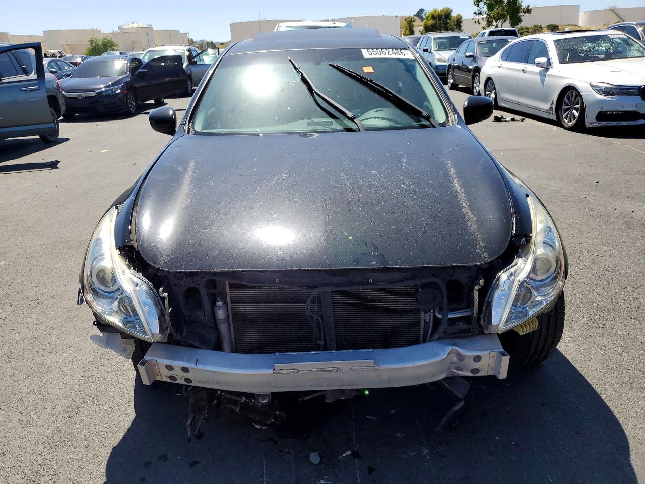 INFINITI Q40 Base Base
