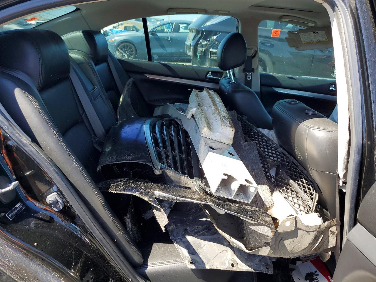INFINITI Q40 Base Base