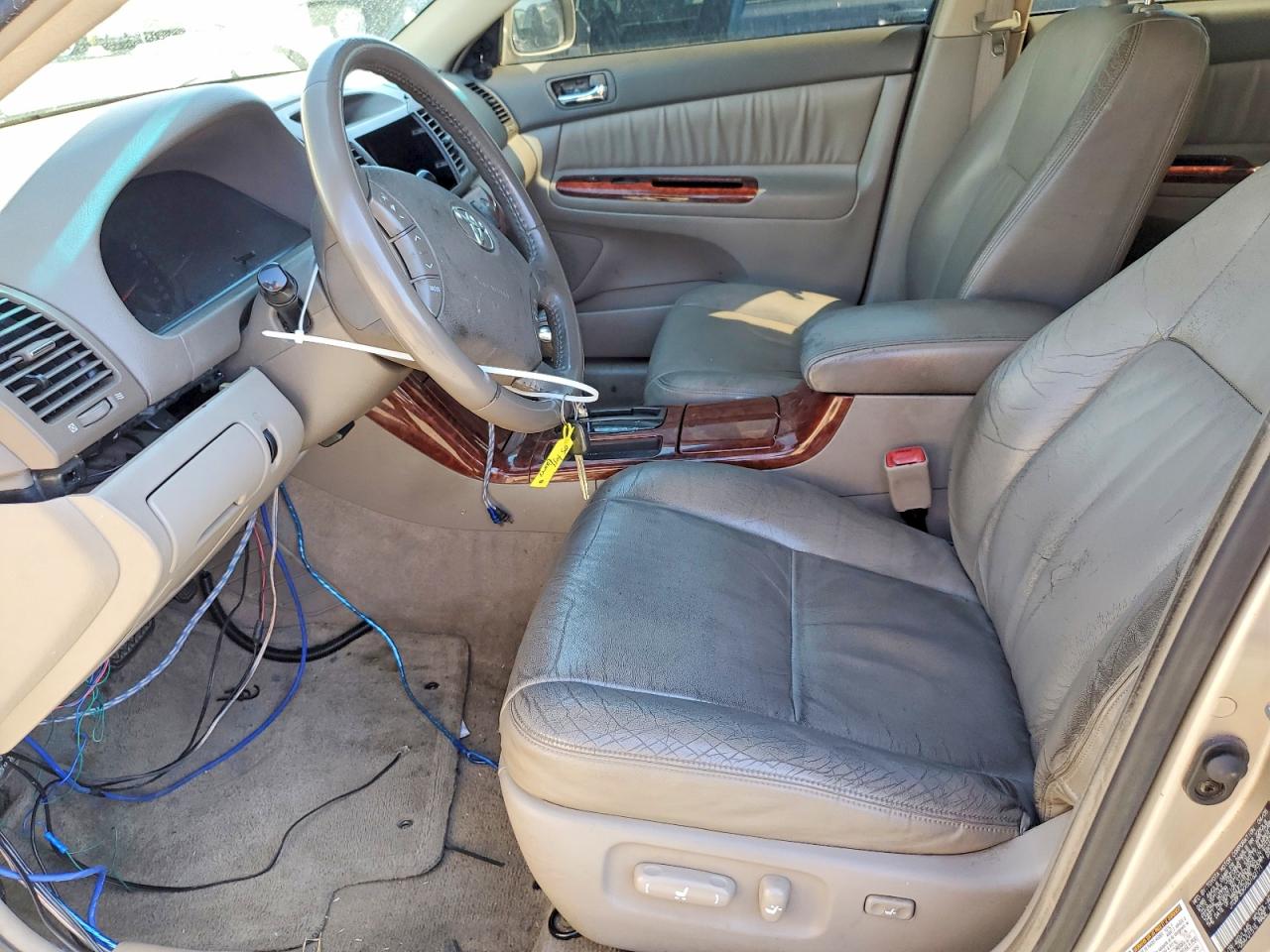 Toyota Camry Xle V6