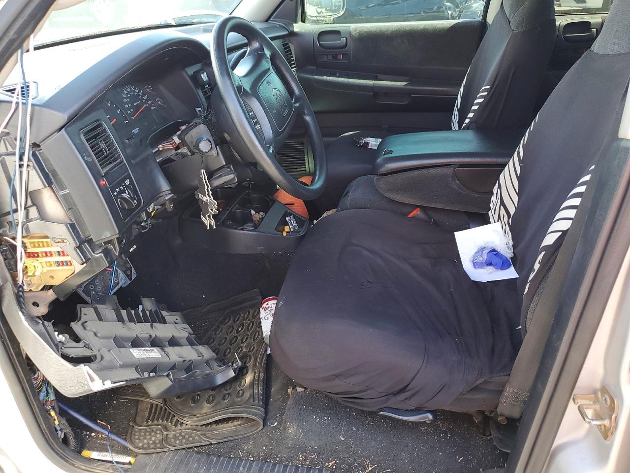 Dodge Dakota Quad Slt