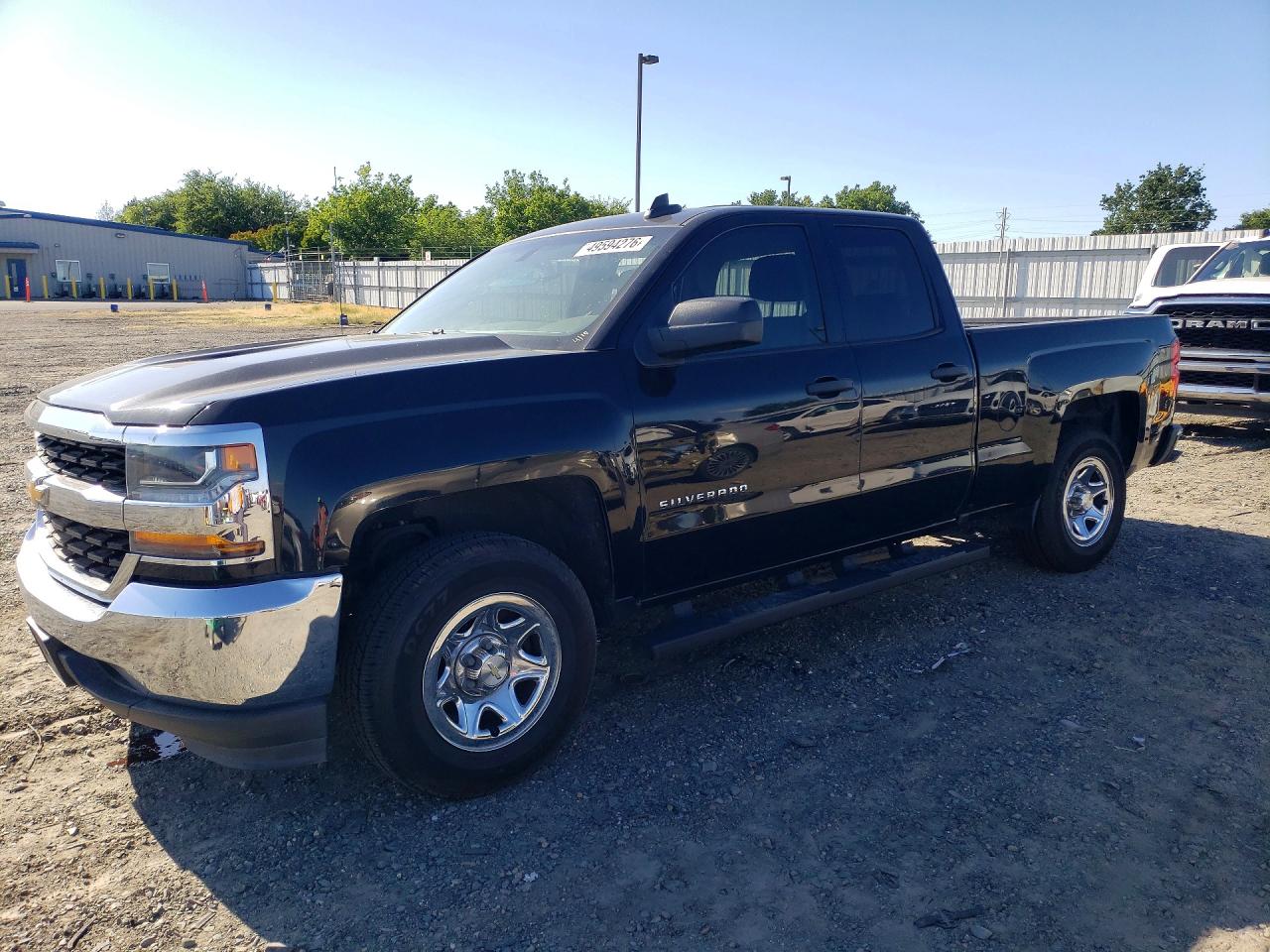 Salvage Chevrolet Silverado Image