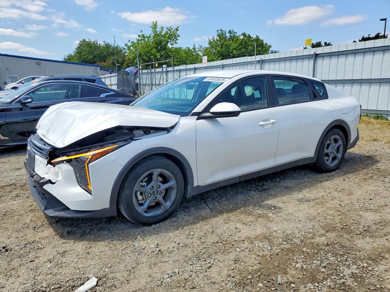 Salvage Kia K4 Lxs Image