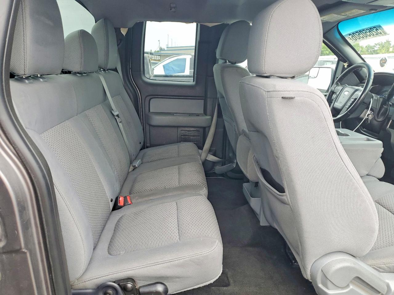 Ford F-150 Super Cab