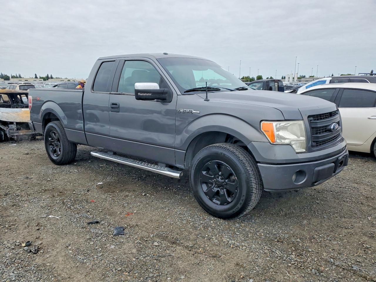 Ford F-150 Super Cab