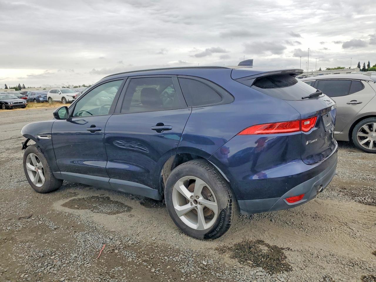 Jaguar F-PACE Premium
